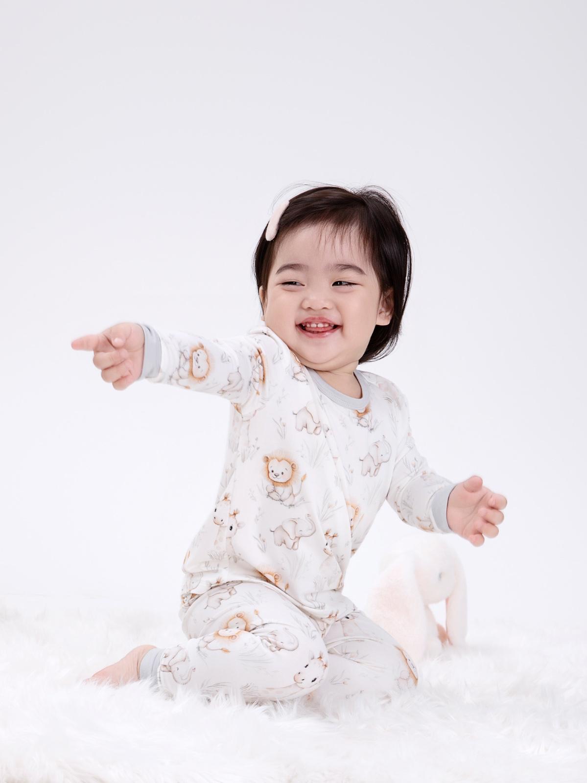 Signature Little Safari Snuggle Set